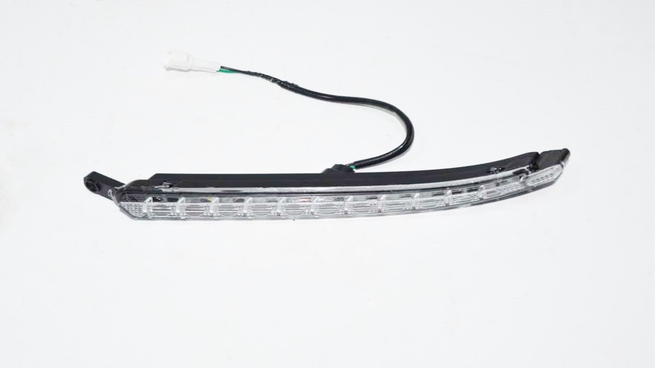 ÖN GÜNDÜZ AYDINLATMASI SAĞ ( LH 500 )